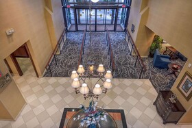 Clarion Collection Arlington Court Suites