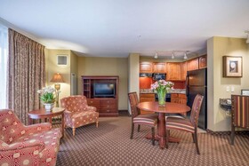 Clarion Collection Arlington Court Suites