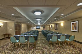 Clarion Collection Arlington Court Suites
