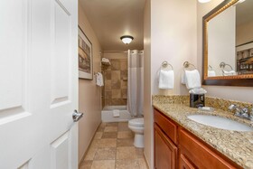 Clarion Collection Arlington Court Suites