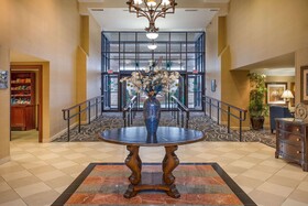 Clarion Collection Arlington Court Suites