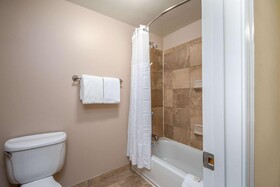 Clarion Collection Arlington Court Suites