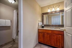 Clarion Collection Arlington Court Suites