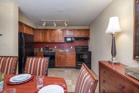 Clarion Collection Arlington Court Suites