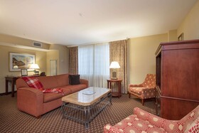 Clarion Collection Arlington Court Suites