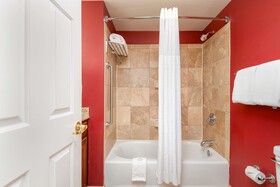 Clarion Collection Arlington Court Suites