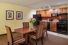 Clarion Collection Arlington Court Suites