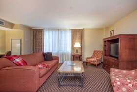 Clarion Collection Arlington Court Suites