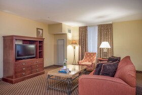 Clarion Collection Arlington Court Suites