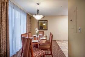 Clarion Collection Arlington Court Suites