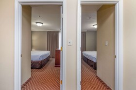 Clarion Collection Arlington Court Suites