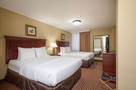 Clarion Collection Arlington Court Suites