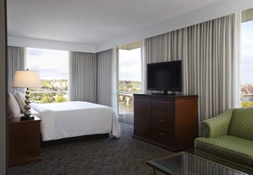 Marriott Key Bridge