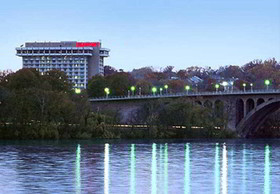 Marriott Key Bridge