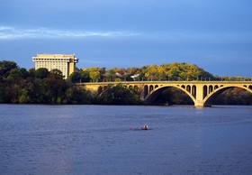 Marriott Key Bridge