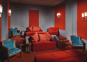 The Gramercy by Global Luxury Suites
