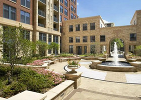 The Gramercy by Global Luxury Suites
