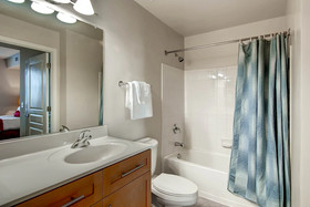 The Gramercy by Global Luxury Suites