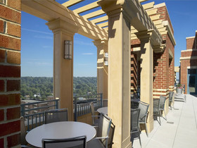 The Gramercy by Global Luxury Suites