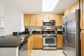 The Gramercy by Global Luxury Suites