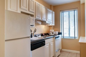 The Virginian Suites, an Ascend Collection Hotel