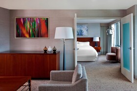 The Westin Arlington Gateway