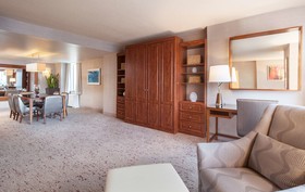 The Westin Arlington Gateway
