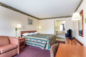 Days Inn by Wyndham Ashland