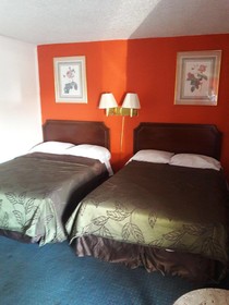 Palm Leaf Motel