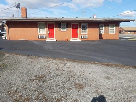 Palm Leaf Motel
