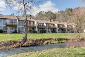 Stony Court At Bryce Mountain