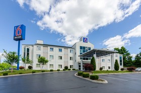 Motel 6 Bristol
