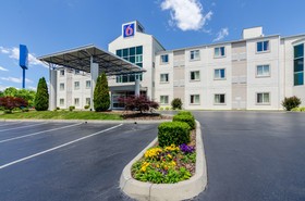 Motel 6 Bristol