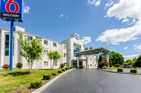 Motel 6 Bristol