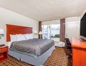Days Inn by Wyndham Charlottesville/University Area
