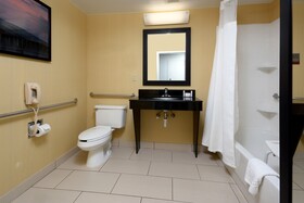 Fairfield Inn & Suites Charlottesville North