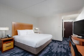 Fairfield Inn & Suites Charlottesville North