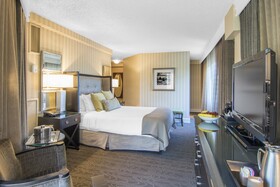 Omni Charlottesville Hotel