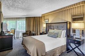 Omni Charlottesville Hotel