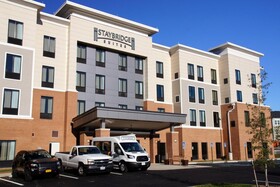 Staybridge Suites Charlottesville Airport