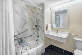 Super 8 by Wyndham Charlottesville