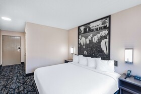 Super 8 by Wyndham Charlottesville