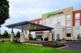 Holiday Inn Express Chesapeake