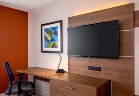 Holiday Inn Express Chesapeake