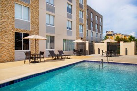 Holiday Inn Express Chesapeake
