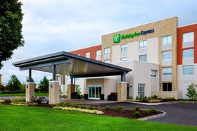 Holiday Inn Express Chesapeake