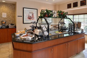 Staybridge Suites Chesapeake - Virginia Beach