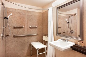 Wingate by Wyndham Chesapeake