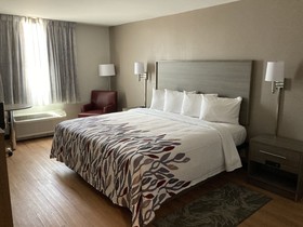 Red Roof Inn & Suites Chester