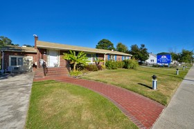 Americas Best Value Inn & Suites